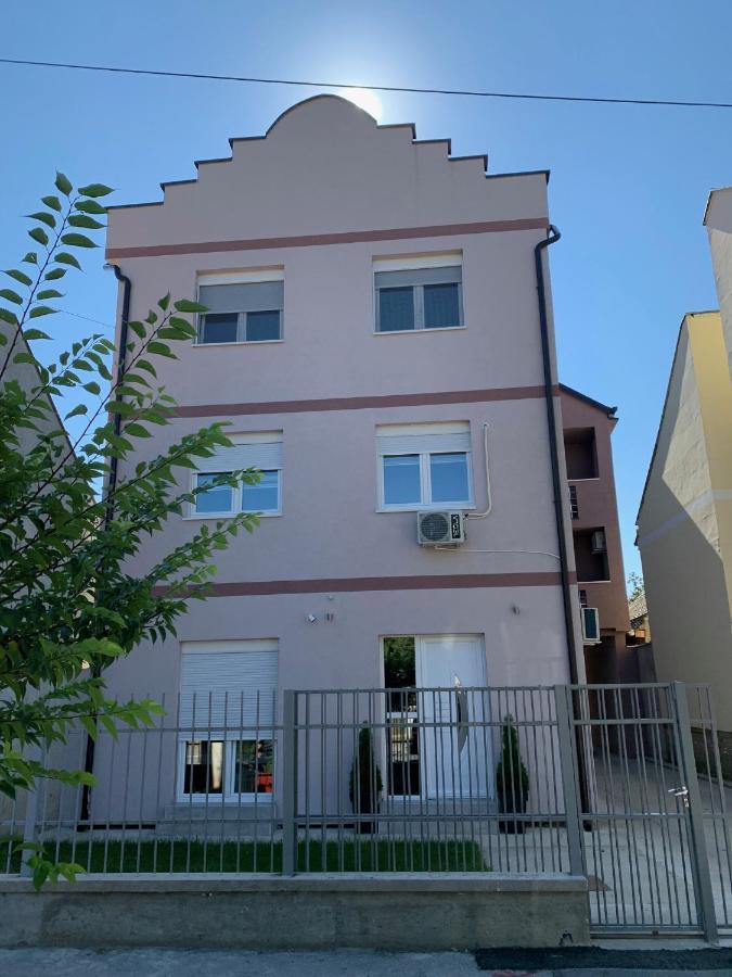 Apartman Sunny Sombor Extérieur photo